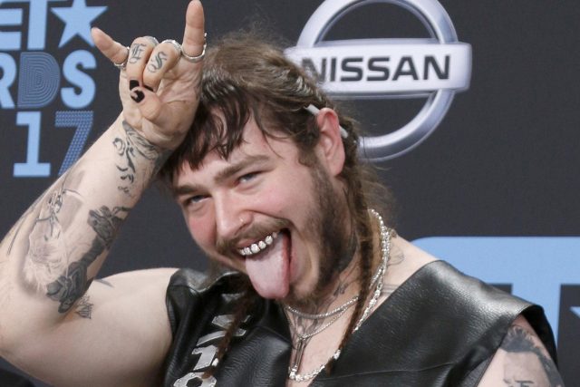 Fans react to Post Malone's questionable new face tattoos - Goss.ie