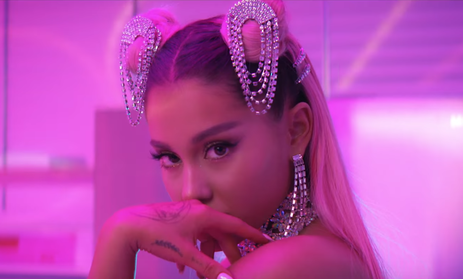 Ariana Grande May Have Revealed Her Album Release Date in “7 Rings” Music  Video | Vanity Fair