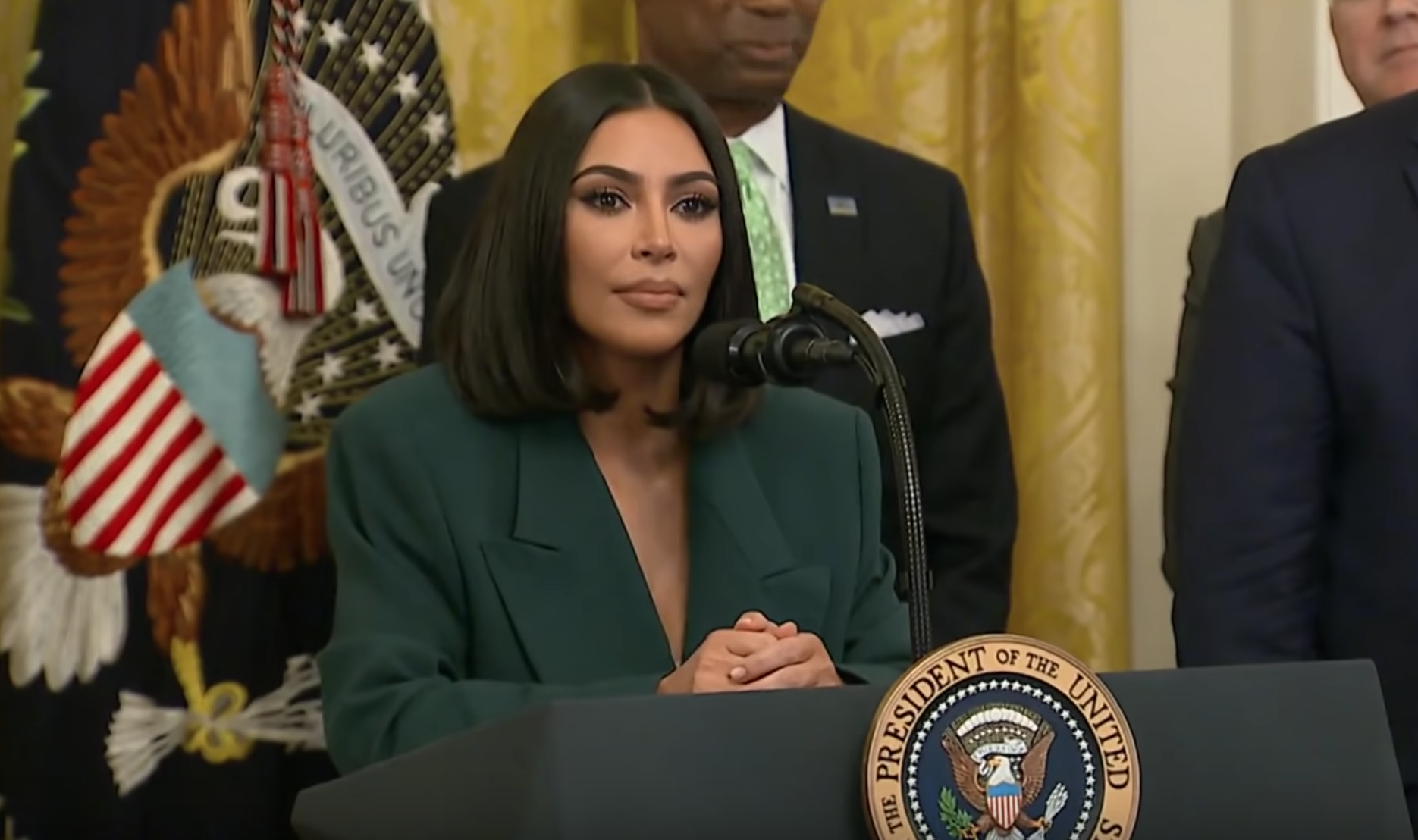 You won’t BELIEVE how much Kim Kardashian’s White House outfit cost ...