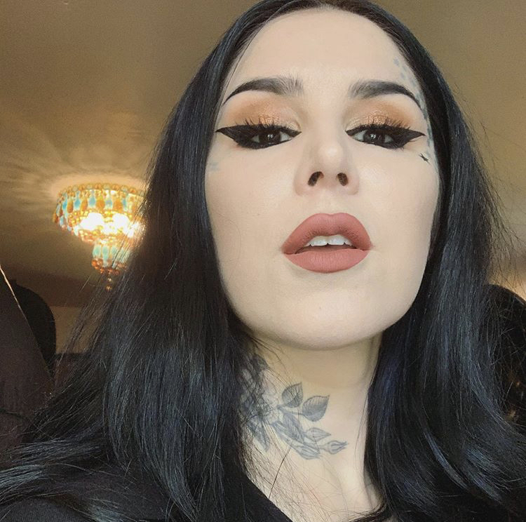 Kat Von D reveals plans to step down from her beauty brand - Goss.ie