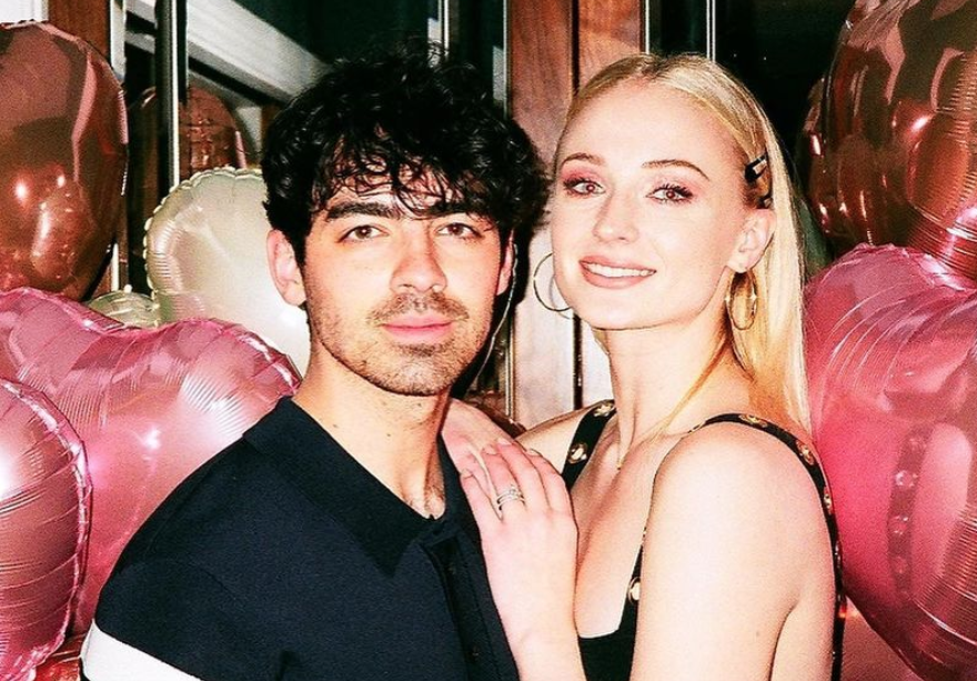 Joe Jonas Holds Hands with Sophie Turner on Valentine's Day!