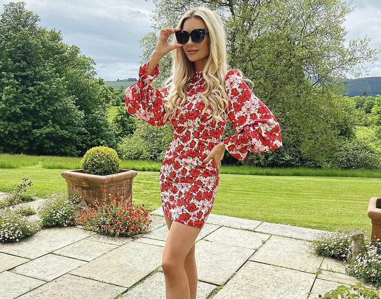 Style Her Style: Rosanna Davison stuns in floral dress over the bank ...