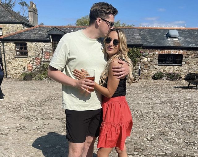 Dr Alex goes Instagram official with new girlfriend Ellie Hecht
