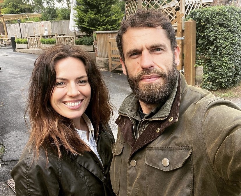 Emmerdale star Kelvin Fletcher and his wife Liz are expecting twins ...