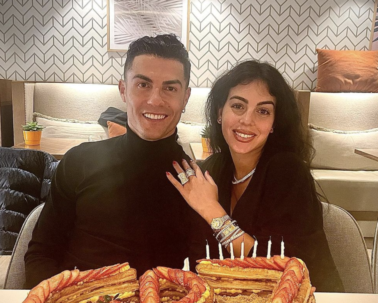 Cristiano Ronaldo, Georgina Rodriguez and mum Dolores eat out at